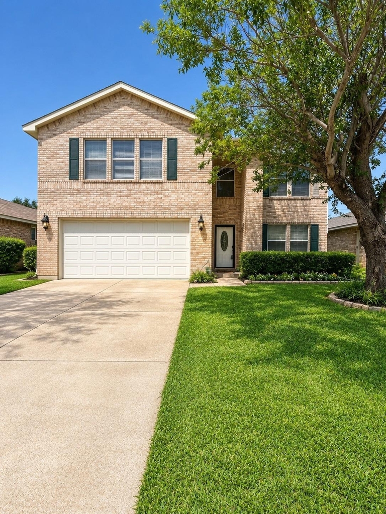 8712 Hunters Creek Drive - Photo 0