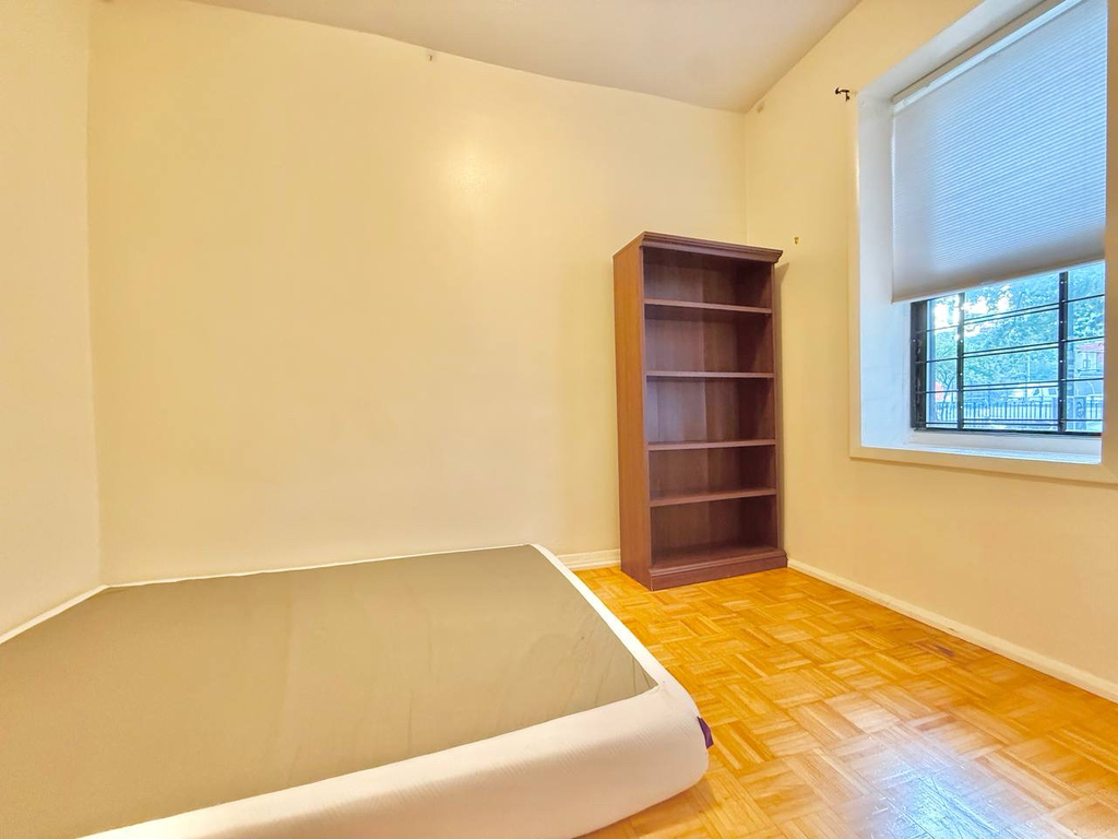 322 Rodney Street - Photo 6