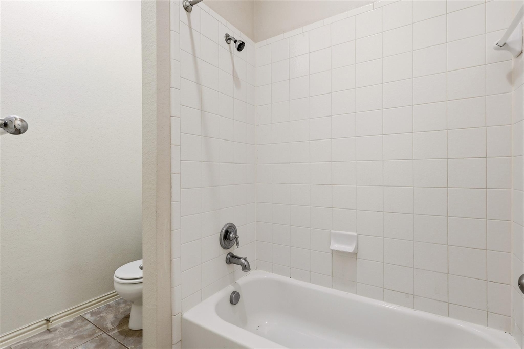 2633 Deer Hollow Drive - Photo 19