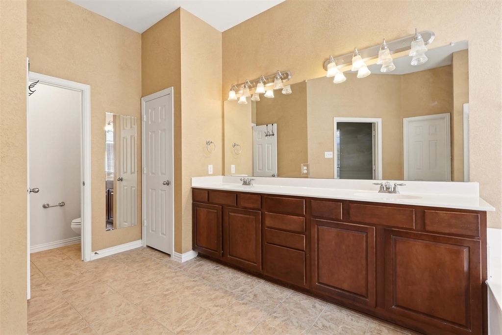 2633 Deer Hollow Drive - Photo 13