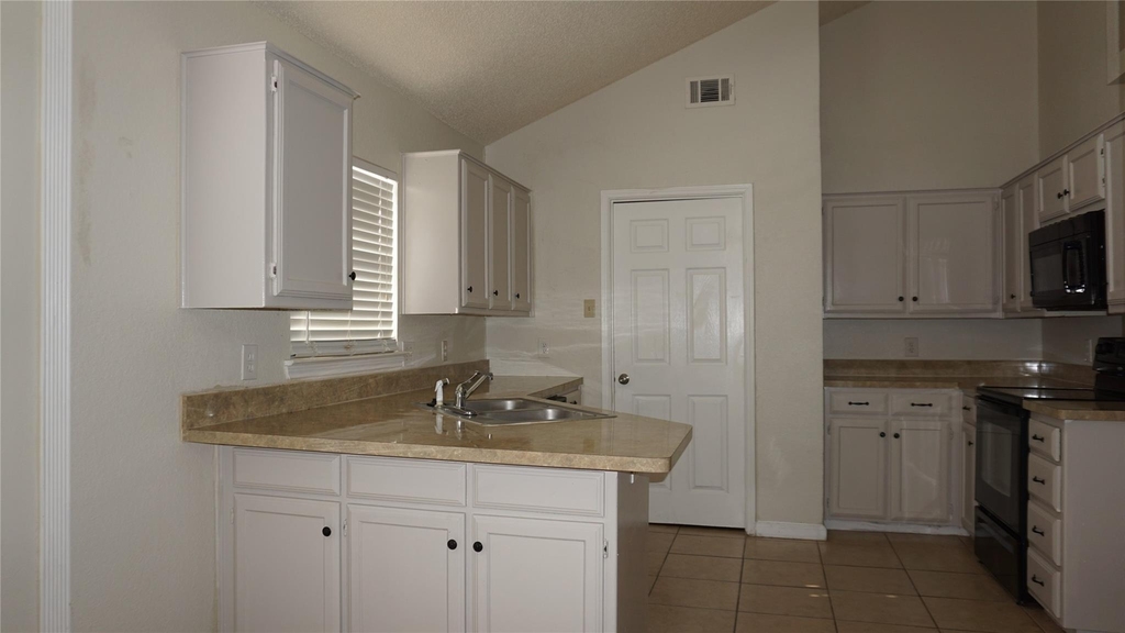 10217 Cool Spring Drive - Photo 8