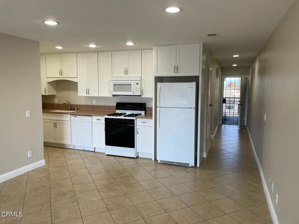 924 Lighthouse Way - Photo 9