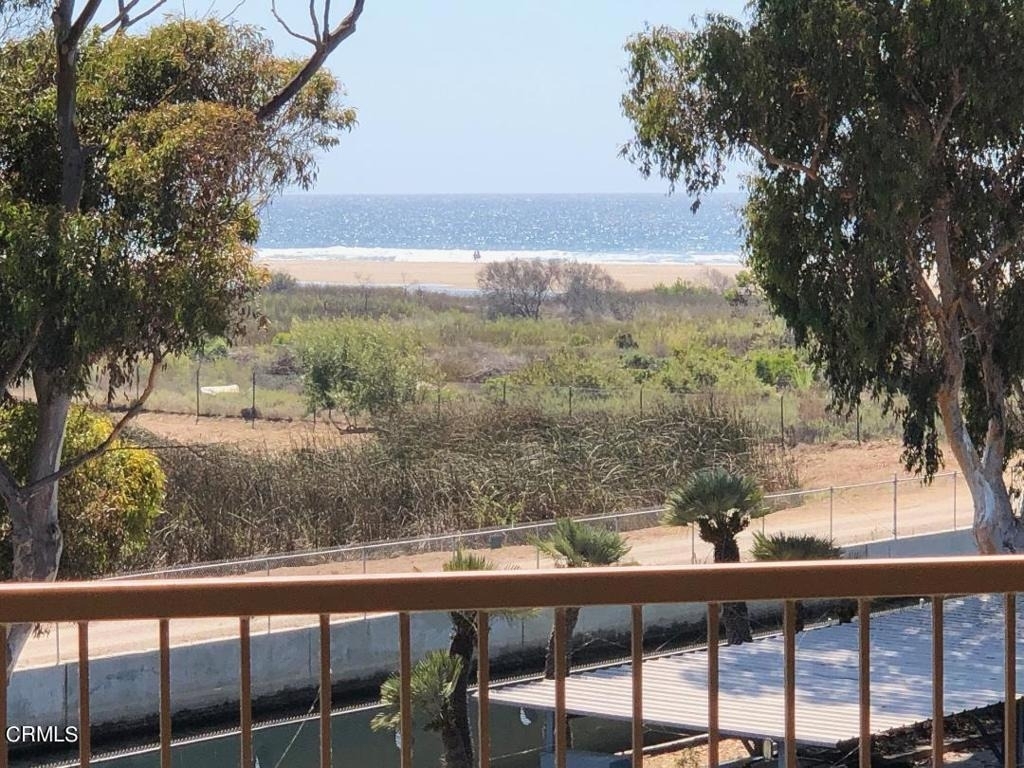 924 Lighthouse Way - Photo 0