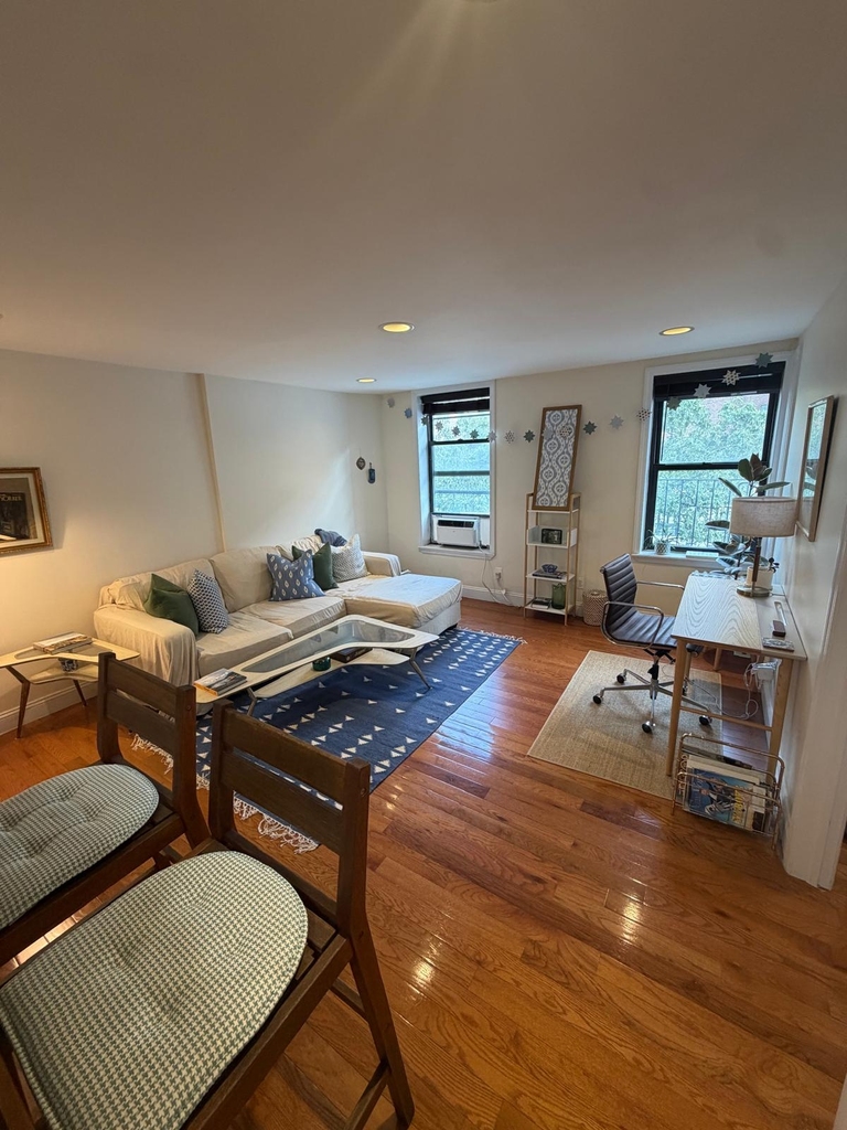 East 20th Street  /  1st Avenue - Photo 2