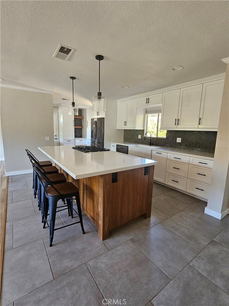 1733 Hillcrest Lane - Photo 0