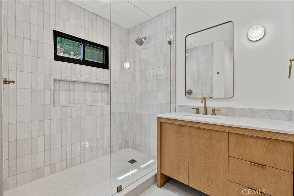 13636 Riverside - Photo 6