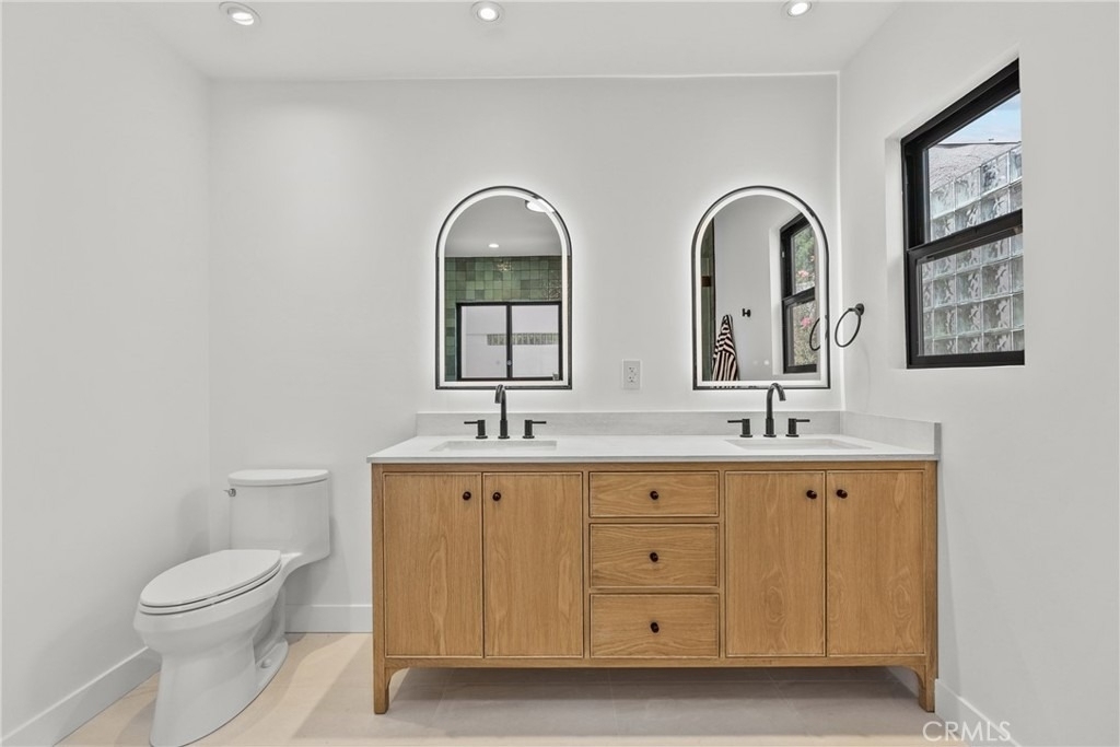 13636 Riverside - Photo 9