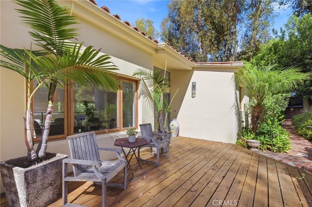 3635 Serra Road - Photo 2