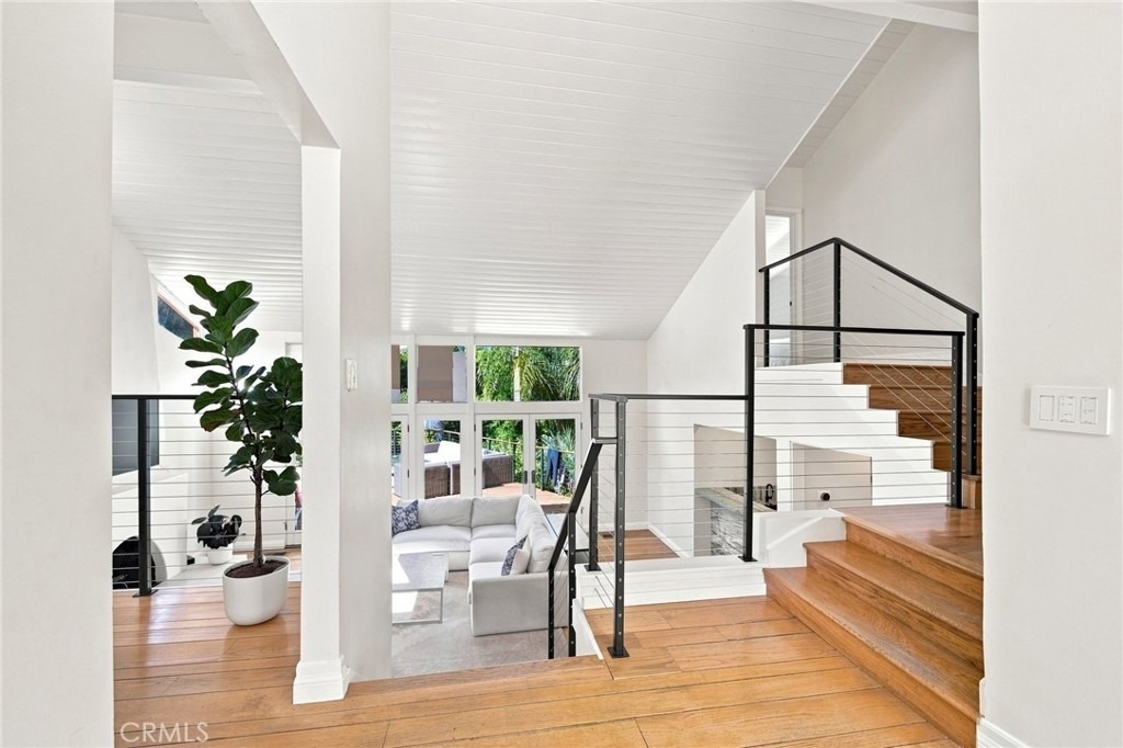 3635 Serra Road - Photo 15