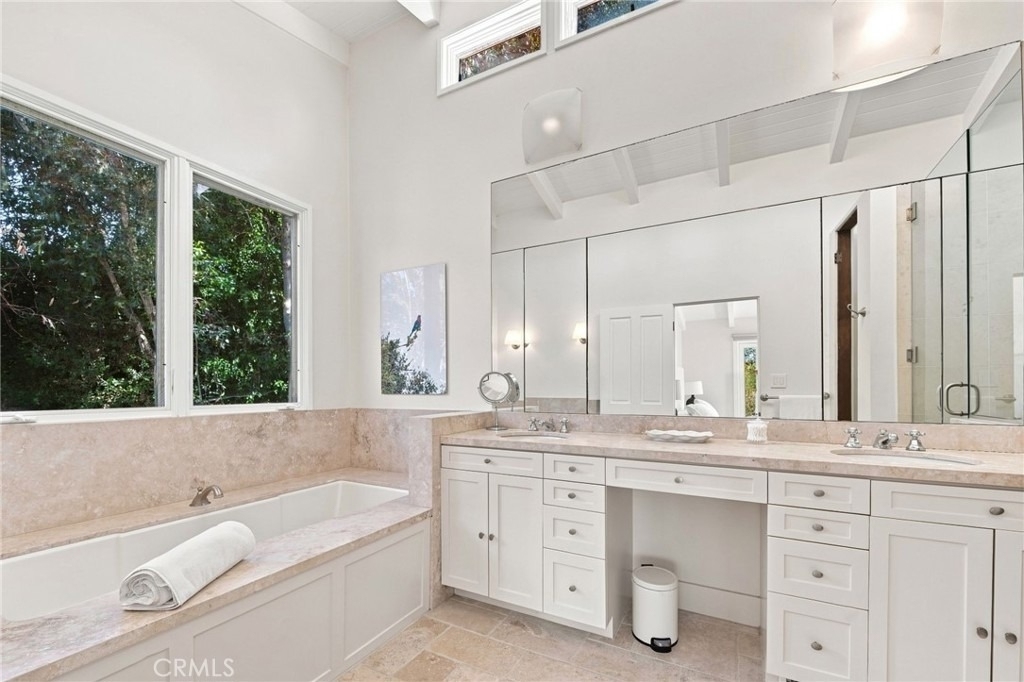 3635 Serra Road - Photo 25
