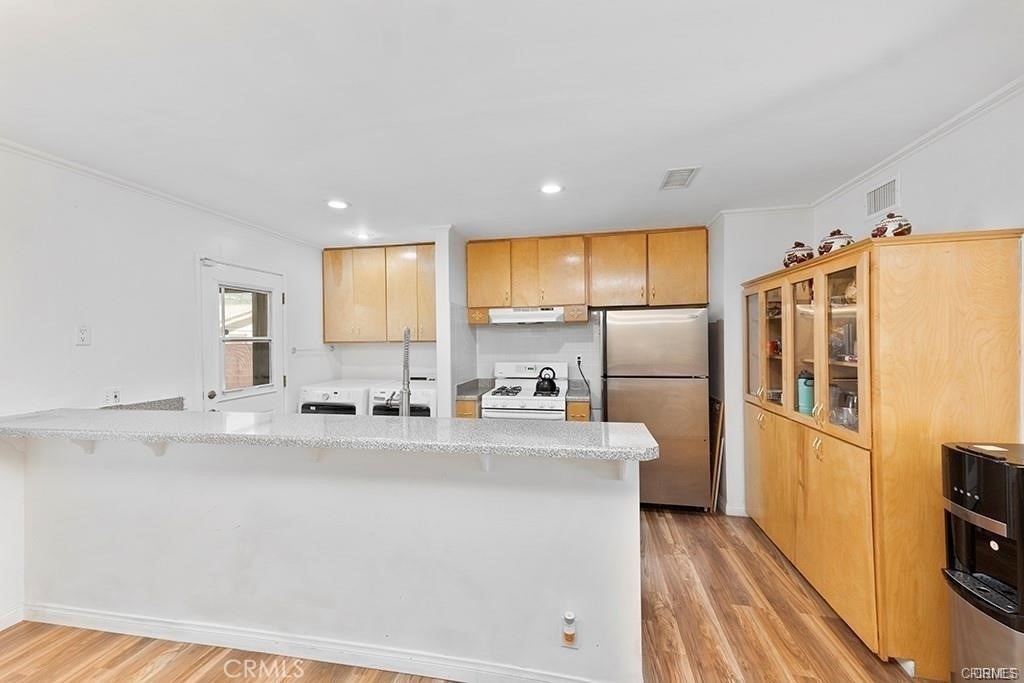 23021 Saticoy - Photo 5