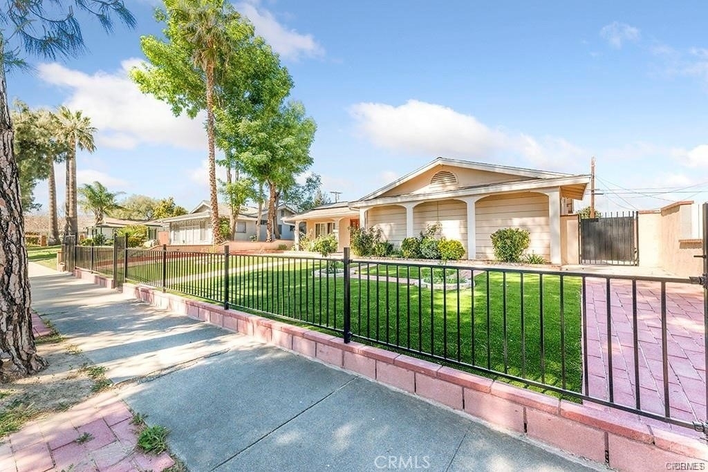 23021 Saticoy - Photo 1