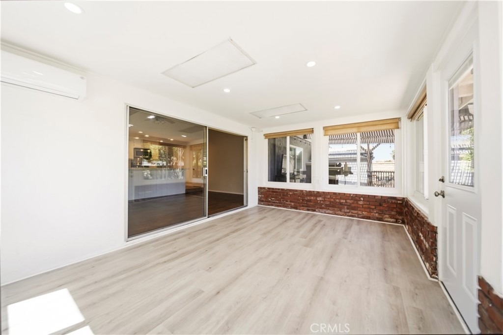 27546 Evron Avenue - Photo 40