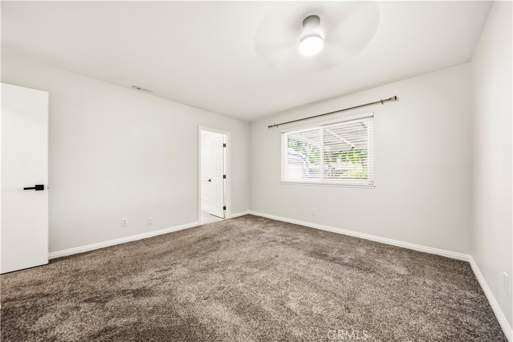 27546 Evron Avenue - Photo 30
