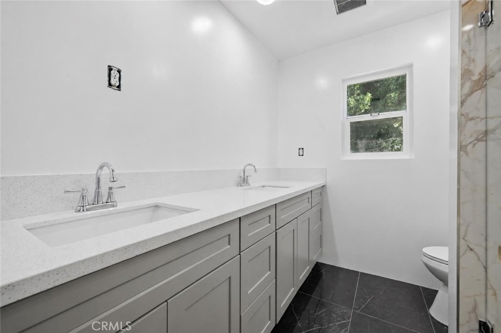 18930 Cantara Street - Photo 18