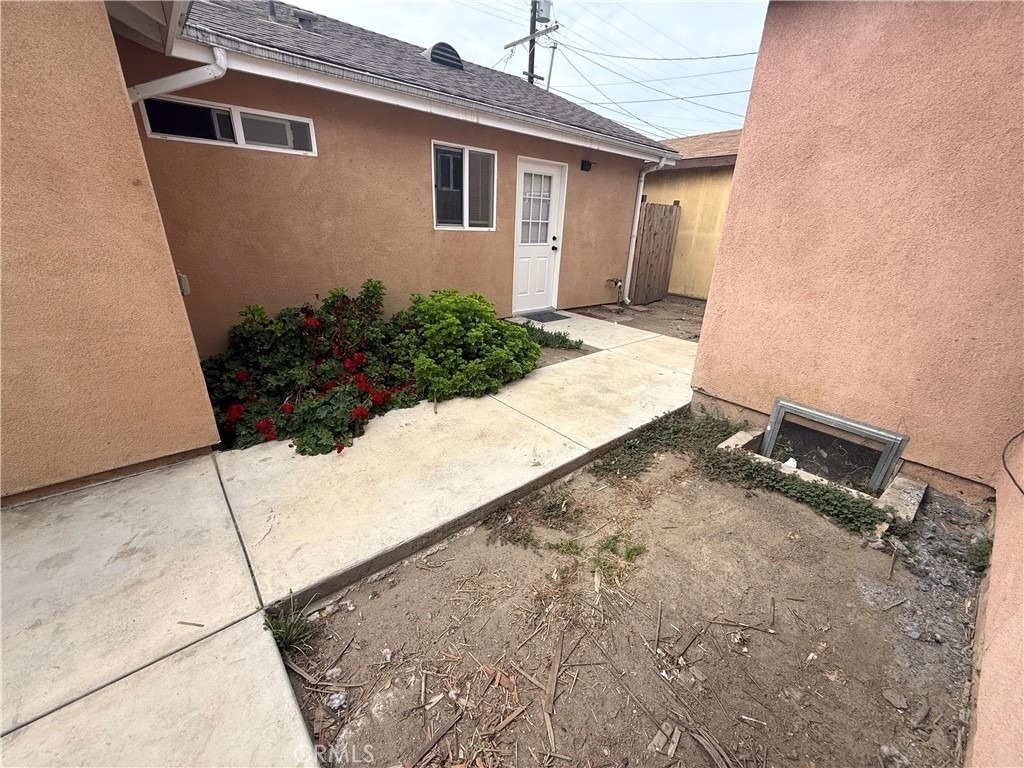 1334 W 65th Street - Photo 0