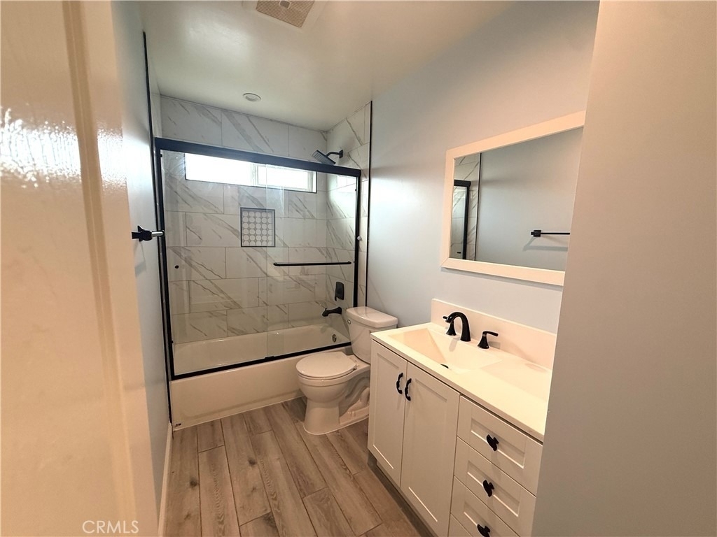 1334 W 65th Street - Photo 9