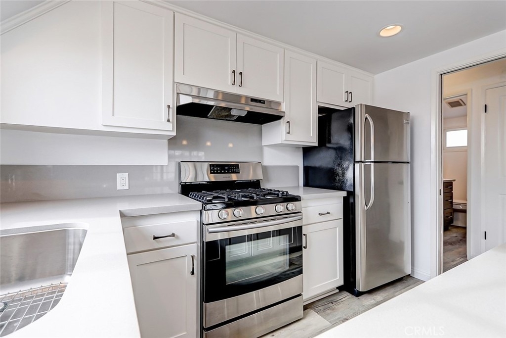 2050 Loma Drive - Photo 9