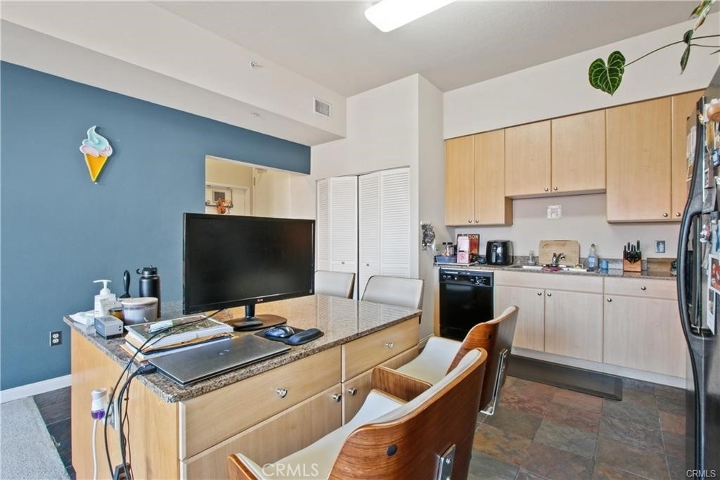 388 E Ocean Boulevard - Photo 2