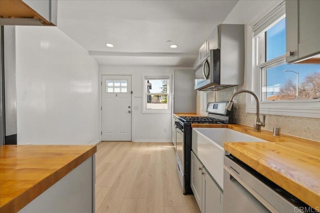 3703 Meade Avenue - Photo 7