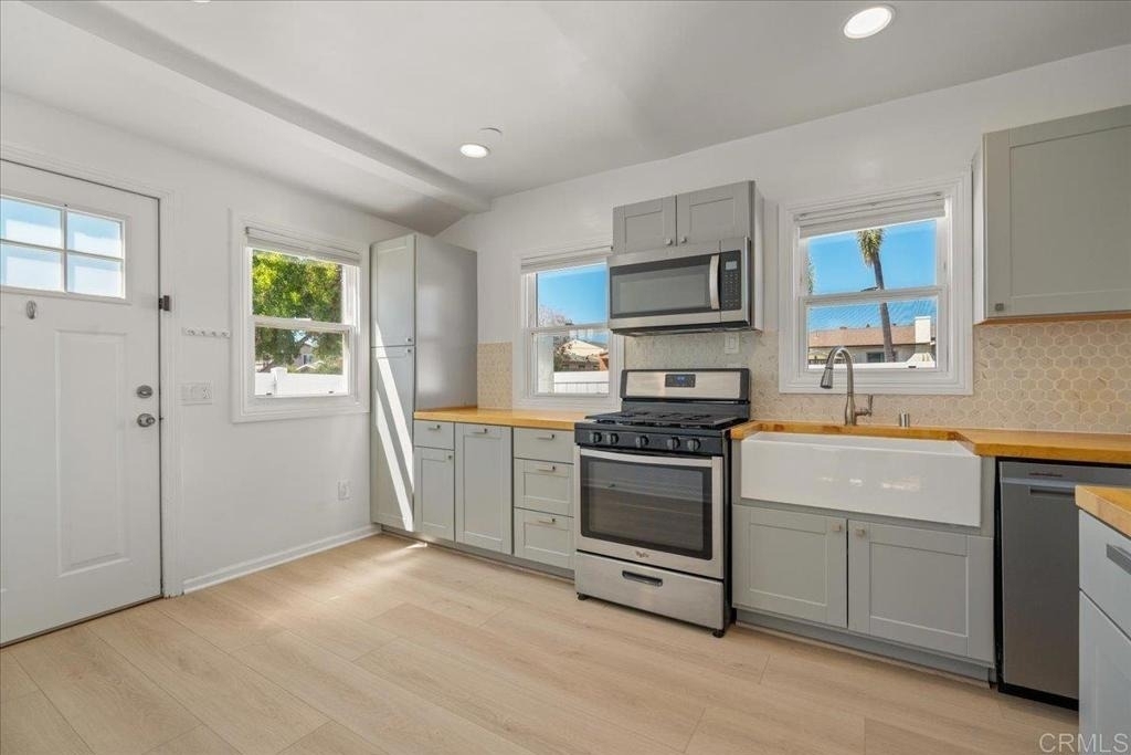 3703 Meade Avenue - Photo 5