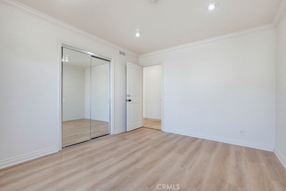 1010 Valencia Street - Photo 27