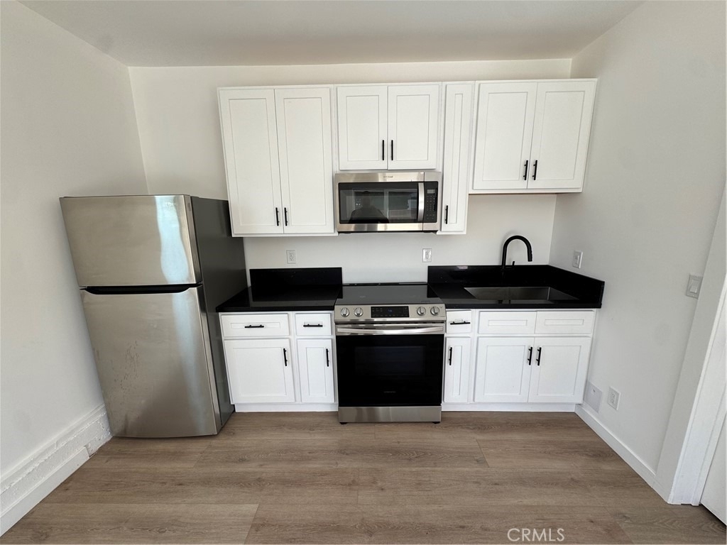 1415 Gary Place - Photo 2