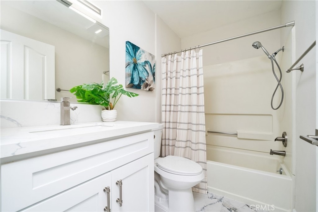 4760 Templeton Street - Photo 10