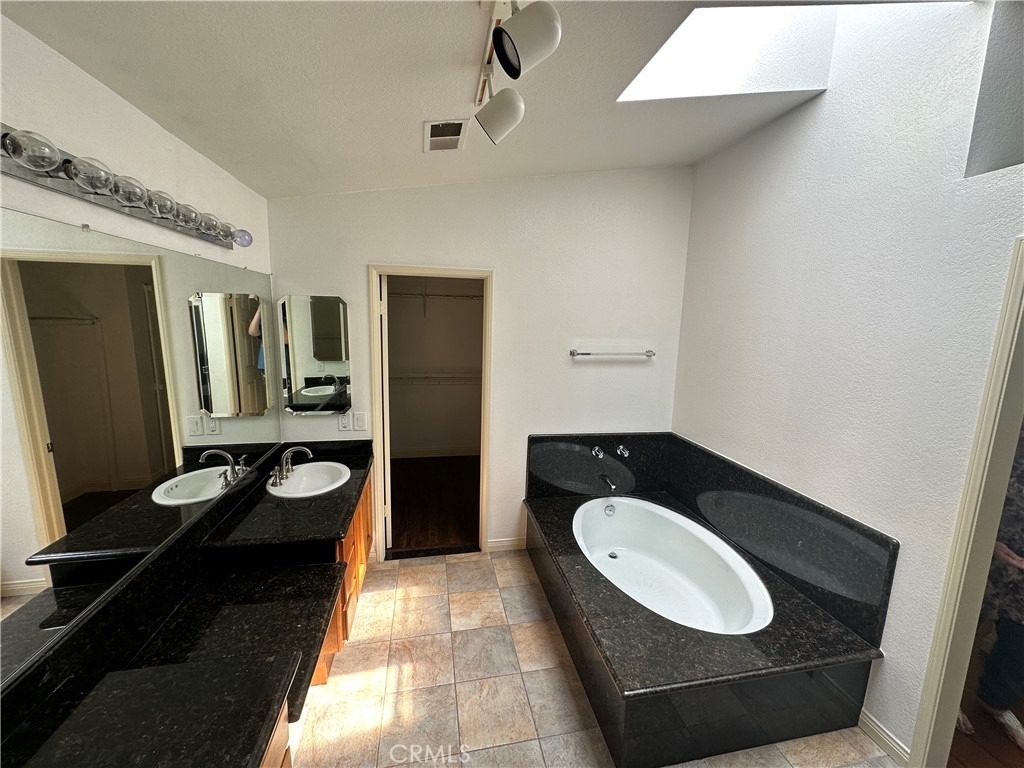 2214 W Toledo Place - Photo 11