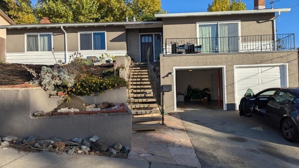 1187 Overlook Avenue - Photo 1