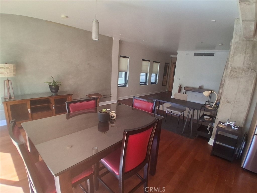 416 S Spring Street - Photo 3