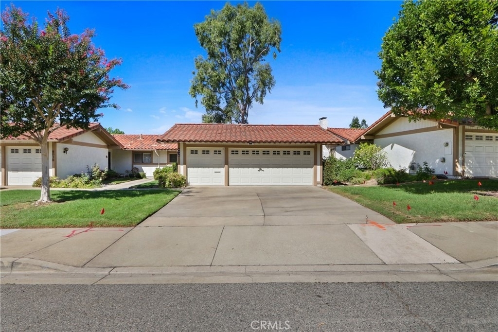 8036 Valle Vista Drive - Photo 7