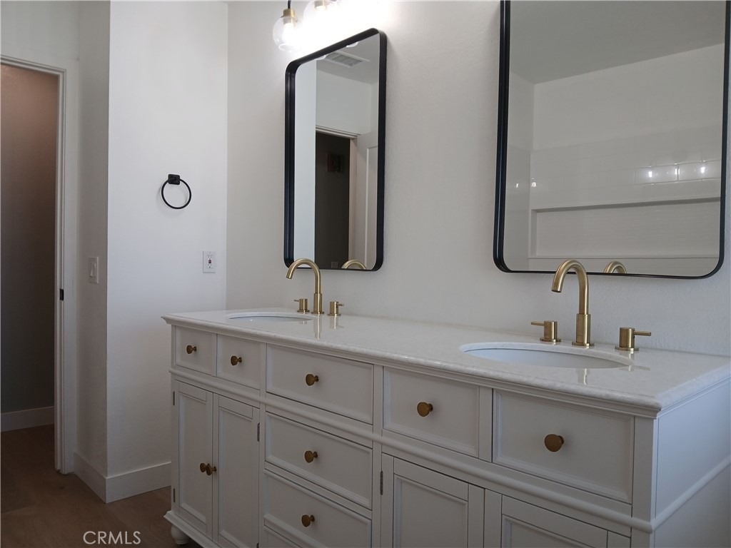 30230 Swan Point Drive - Photo 15