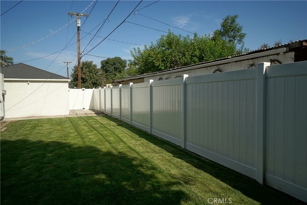 4285 Oakwood Place - Photo 17