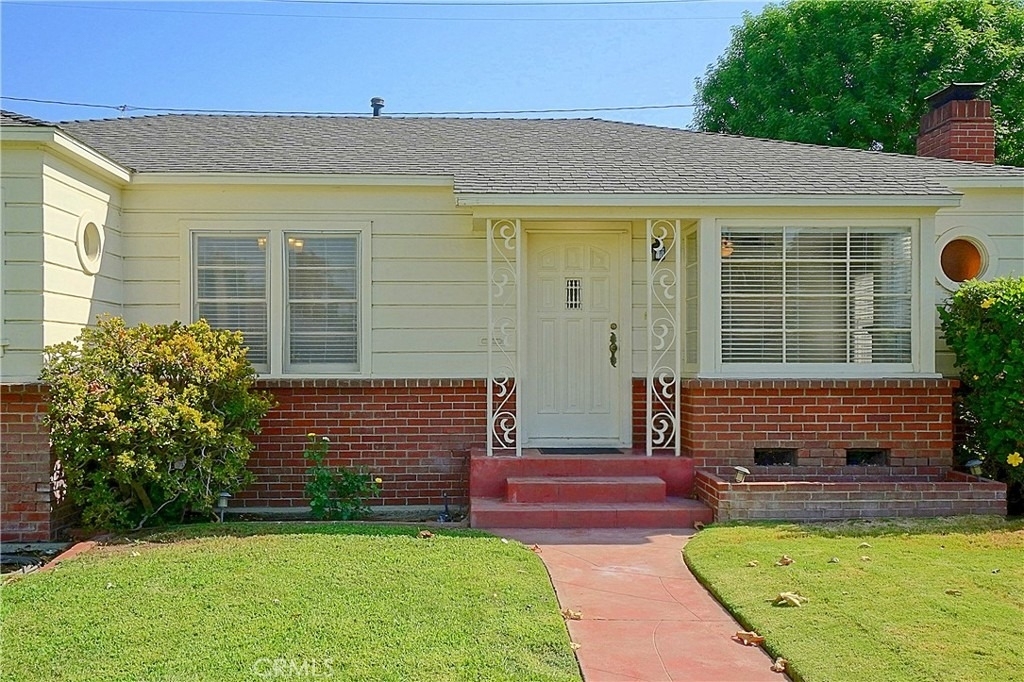 4285 Oakwood Place - Photo 0