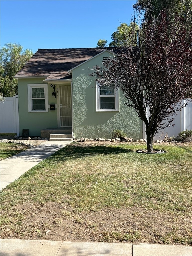 810 Campus - Photo 0