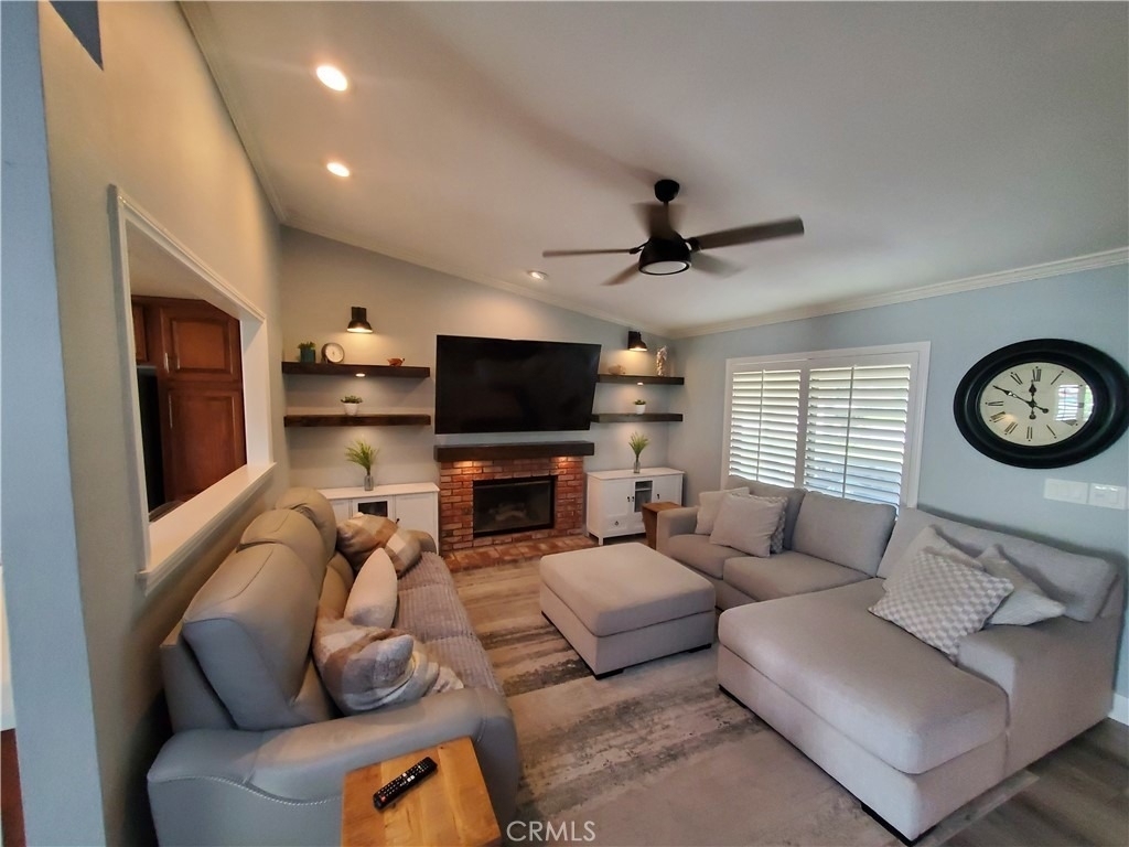 28498 Sycamore - Photo 18