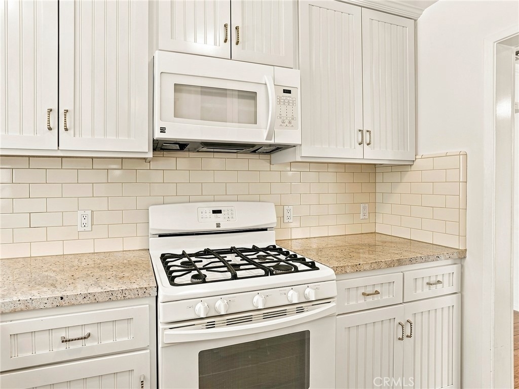 431 N Fairview Street - Photo 3