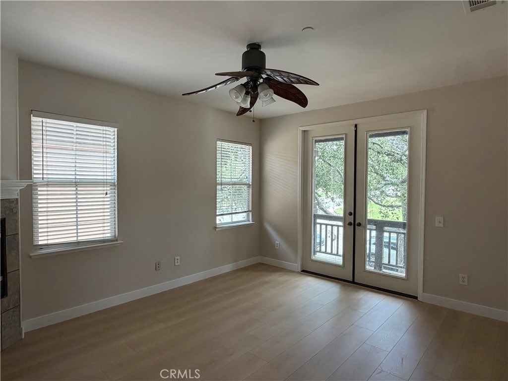 4223 Emerald Avenue - Photo 8