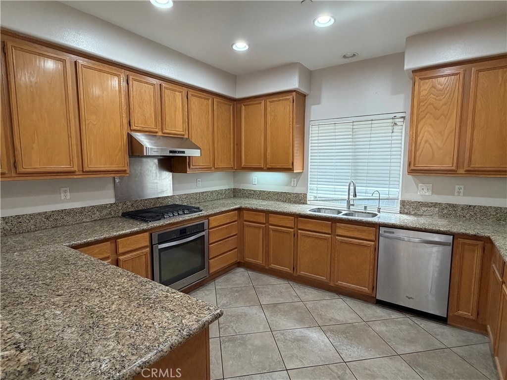 4223 Emerald Avenue - Photo 4