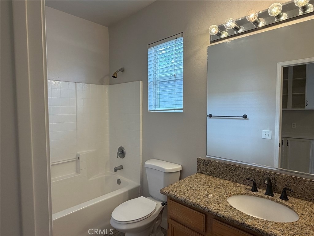 4223 Emerald Avenue - Photo 15