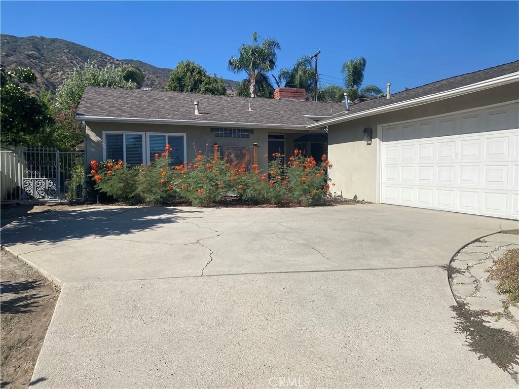 433 W Northridge Avenue - Photo 0