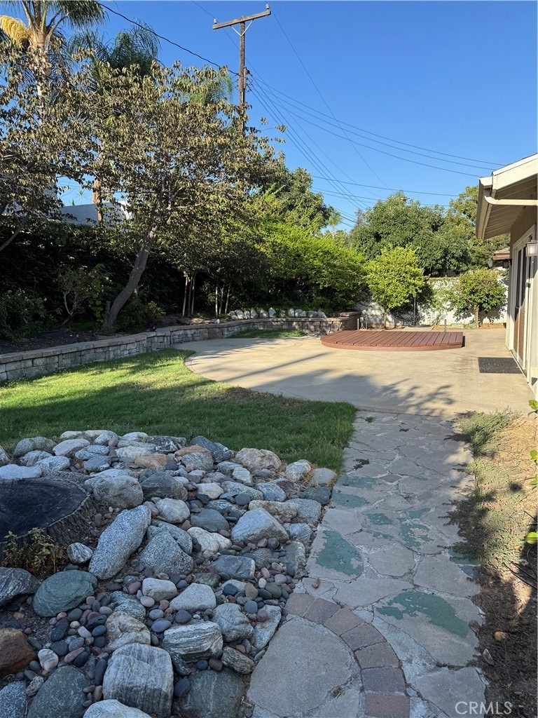 433 W Northridge Avenue - Photo 2