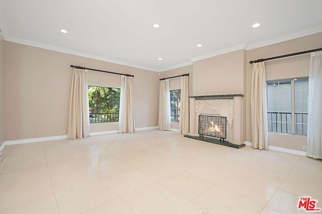 3836 Mound View Avenue - Photo 8