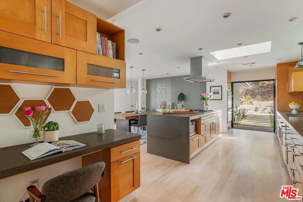 874 N Norman Place - Photo 18