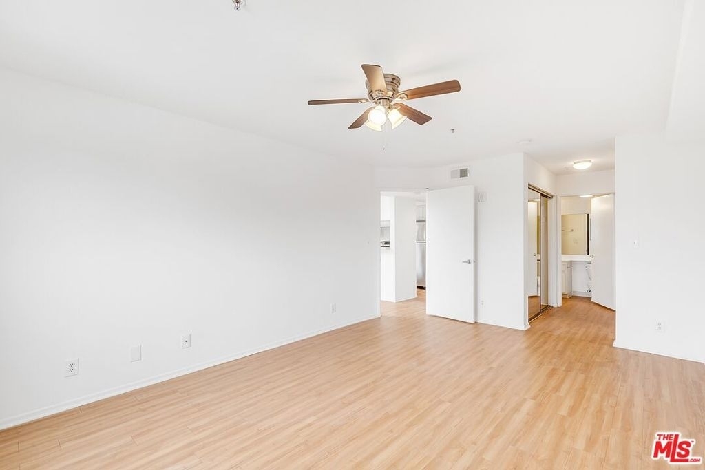1616 Brockton Avenue - Photo 8