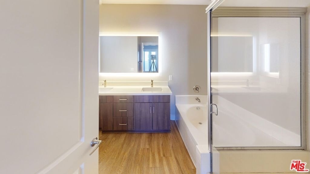 1041 Glendon Avenue - Photo 20