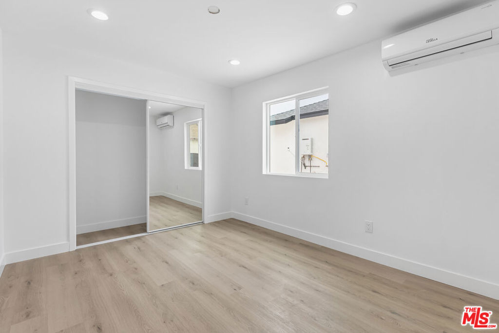 1613 W 209th Street - Photo 6