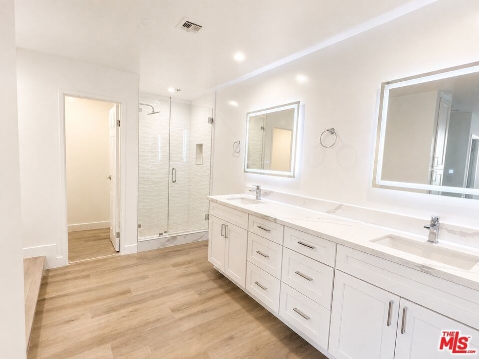10390 Wilshire Boulevard - Photo 9