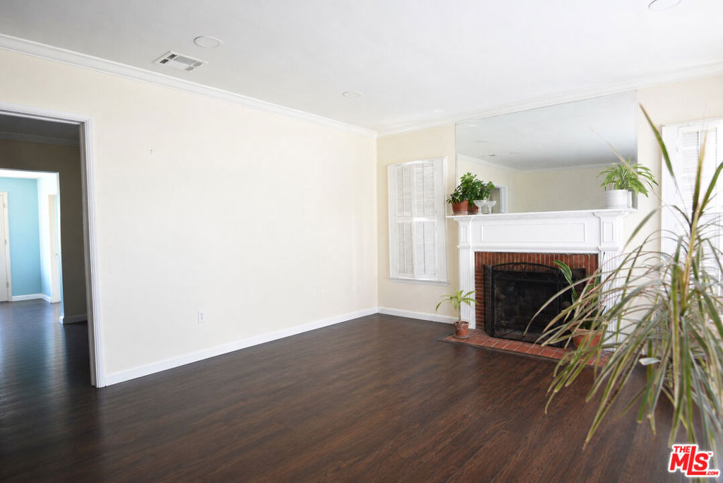 9116 S 5th Avenue - Photo 5